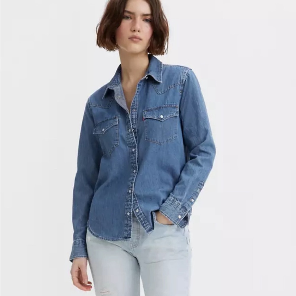Levi's Women's Ultimate Denim Western Shirt XS